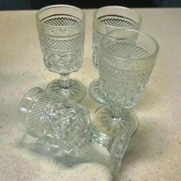 Vintage Anchor Hocking Wexford Pattern Claret Wines. Set of Four   1960's - Picture 7 of 7